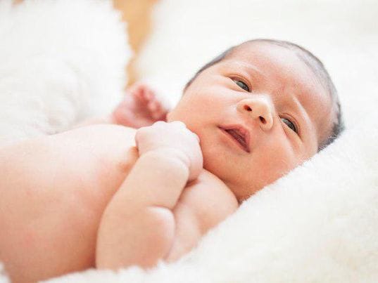 Sau tiêm chủng 24h, cha mẹ cần theo dõi và phát hiện các bất thường của trẻ để kịp thời xử lý