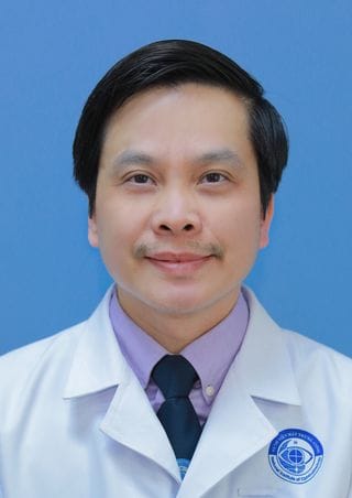 PGS.TS.BS. Lê Xuân Cung - Trưởng khoa Giác mạc, Bệnh Viện Mắt Trung ương.