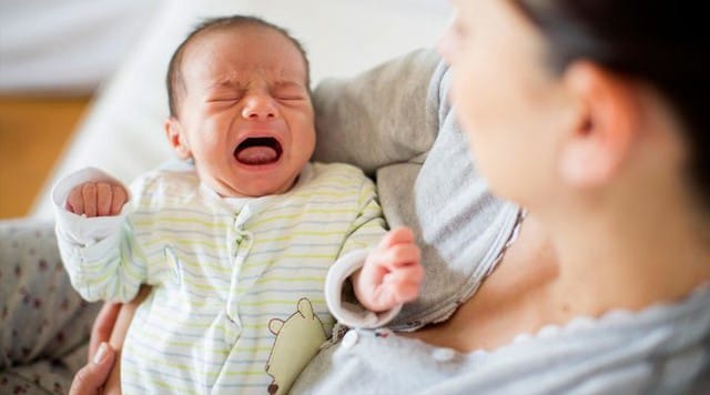 Việc chăm sóc trẻ bị viêm đường hô hấp tại nhà là vô cùng quan trọng