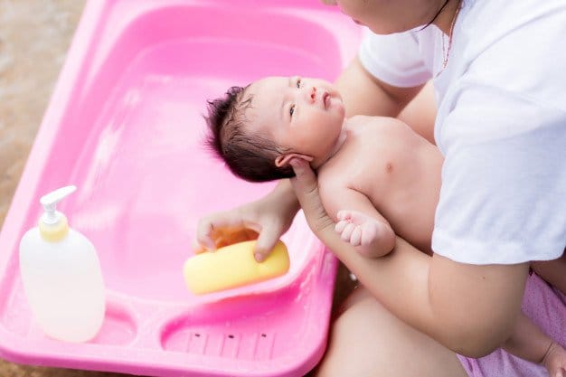 Có nhiều nguyên nhân gây nhiễm trùng ở trẻ sơ sinh