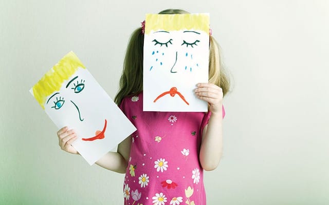 Trẻ dễ bị rối loạn tâm thần do sang chấn tâm lý, stress trong mùa dịch