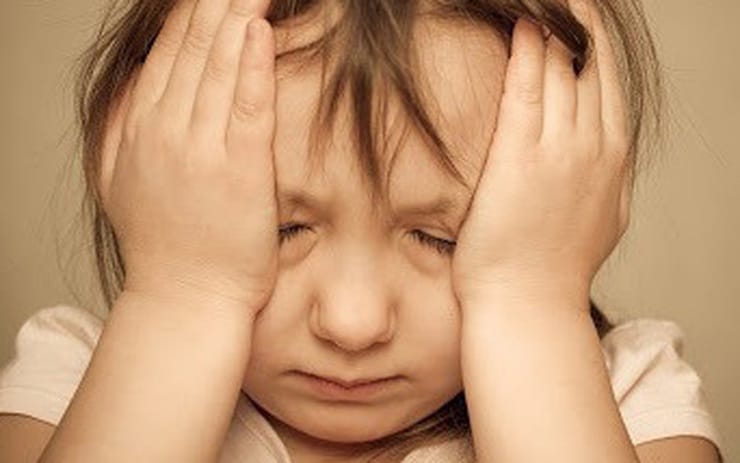 Chóng mặt, mất thăng bằng, đau đầu dữ dội... có thể là những triệu chứng đột quỵ ở trẻ. Ảnh minh hoạ.