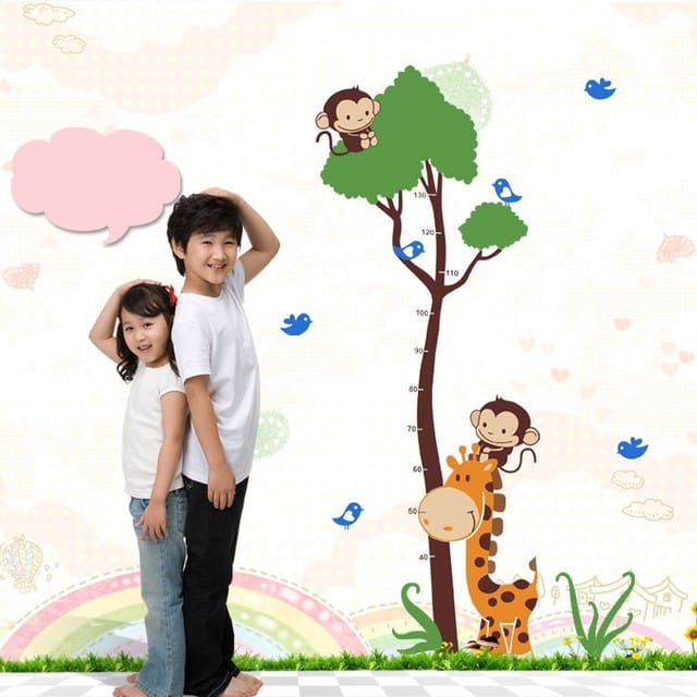 Để trẻ phát triển được chiều cao phụ thuộc vào nhiều yếu tố. Ảnh minh hoạ.