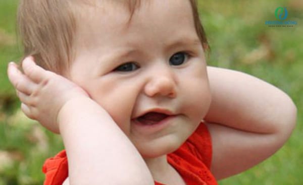 Trẻ em bị liệt dây thần kinh số 7 ngoại biên có nguy hiểm không?