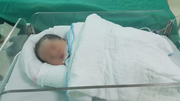 Tắc tá tràng ở trẻ sơ sinh - Mẹ cần biết để phát hiện sớm