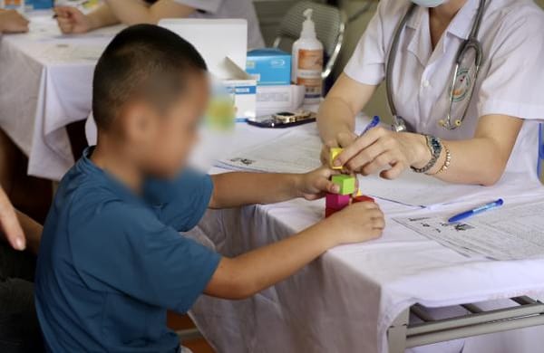 Phát hiện và can thiệp sớm để trẻ khuyết tật hoà nhập tốt hơn