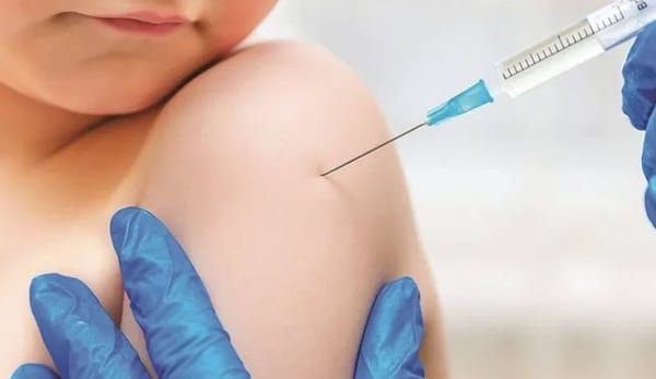 Cách bảo vệ sức khỏe trẻ từ sớm để tránh bệnh truyền nhiễm nguy hiểm