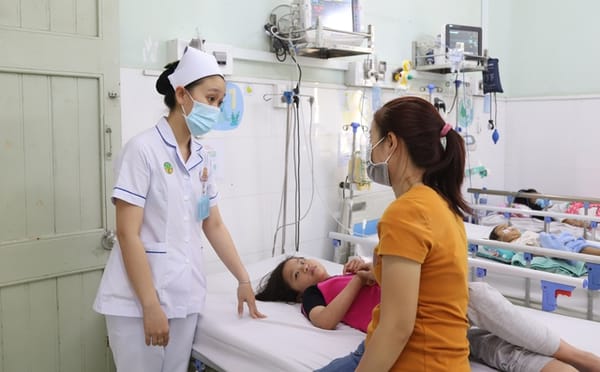 Sốt xuất huyết ở TPHCM tăng gấp 2,5 lần, nhiều trẻ sốc nặng