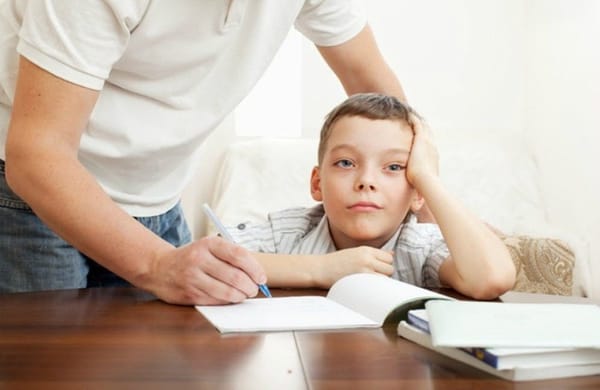 Yếu tố nguy cơ khiến trẻ mắc rối loạn tăng động giảm chú ý