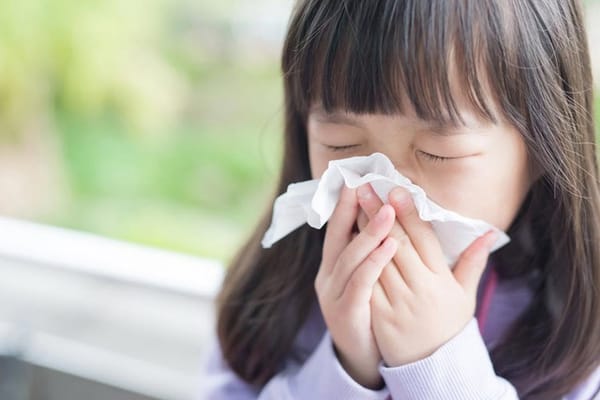 Phòng ngừa viêm đường hô hấp trên ở trẻ bằng những thói quen đơn giản