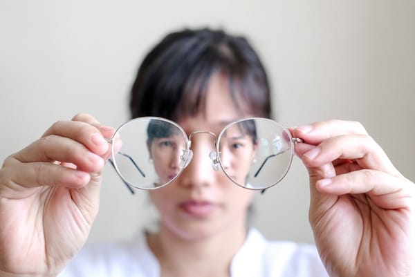 Những thói quen giúp trẻ giảm nguy cơ cận thị
